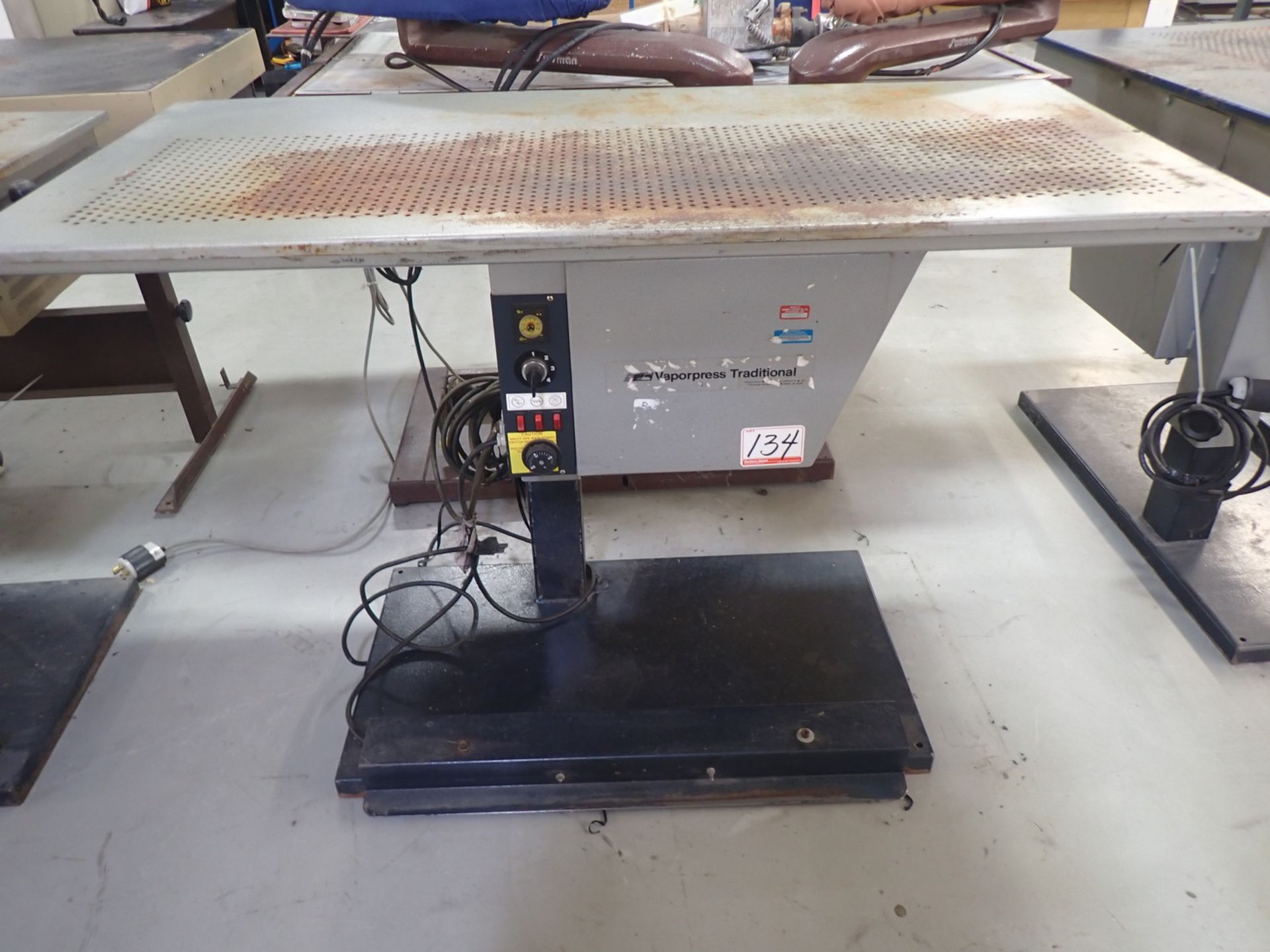 VAPOR-PRESS 30527-02 STEAM PRESS TABLE, S/N 0619 (220V)