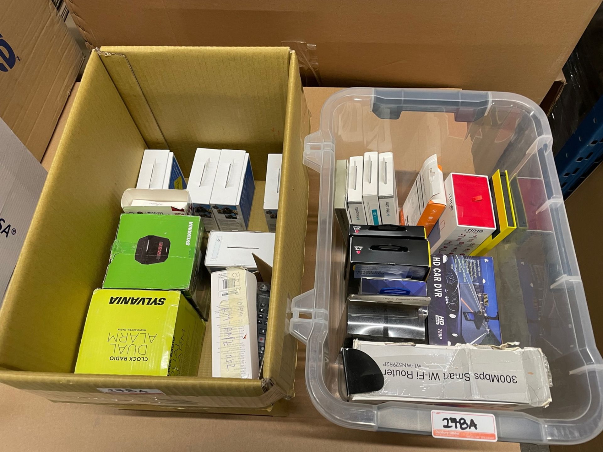 LOT - ASSORTED SMALL ELECTRONICS