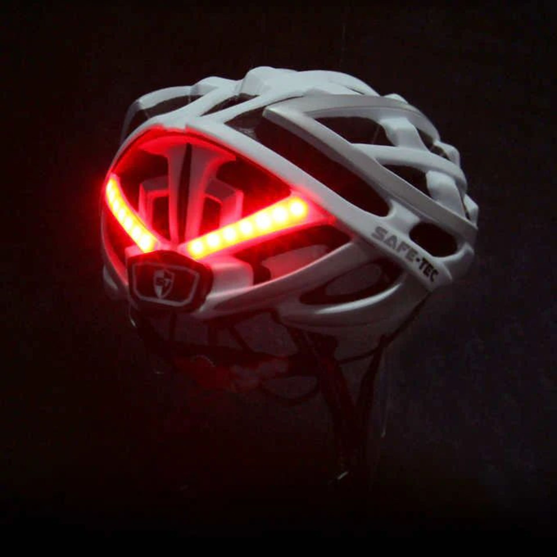SAFE-TEC WHITE/SILVER BICYCLE HELMET (LARGE) C/W BLUETOOTH SPEAKERS & LIGHTS (NEW) (MSRP $150) - Image 8 of 8
