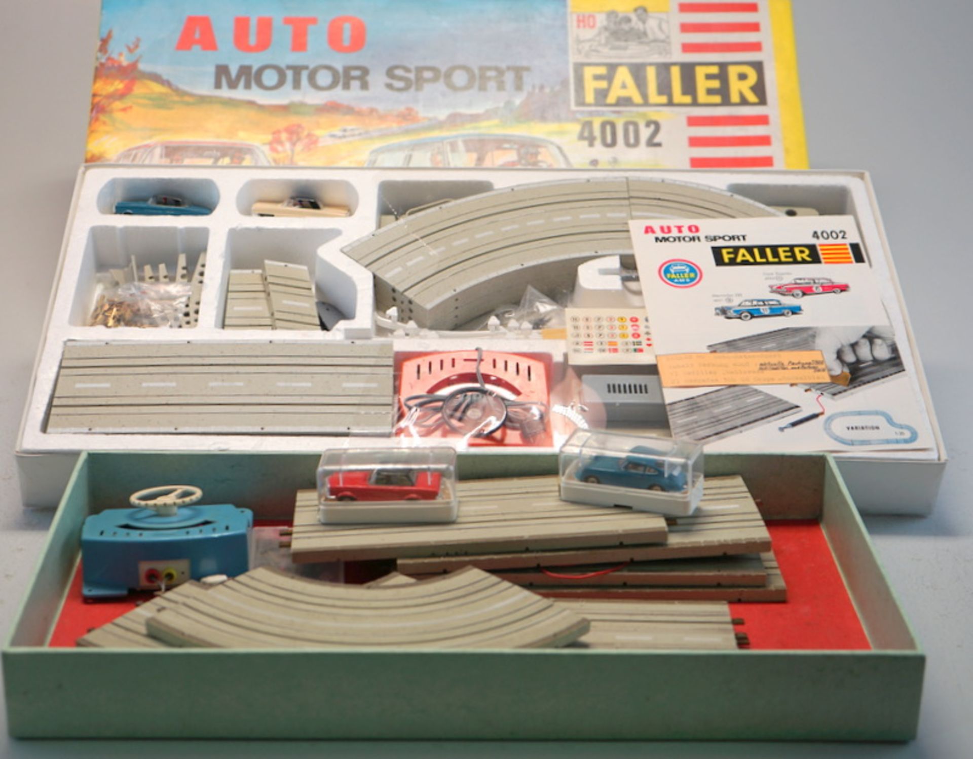 2 Sets "Auto Motor Sport", Faller, H0. - Image 2 of 2