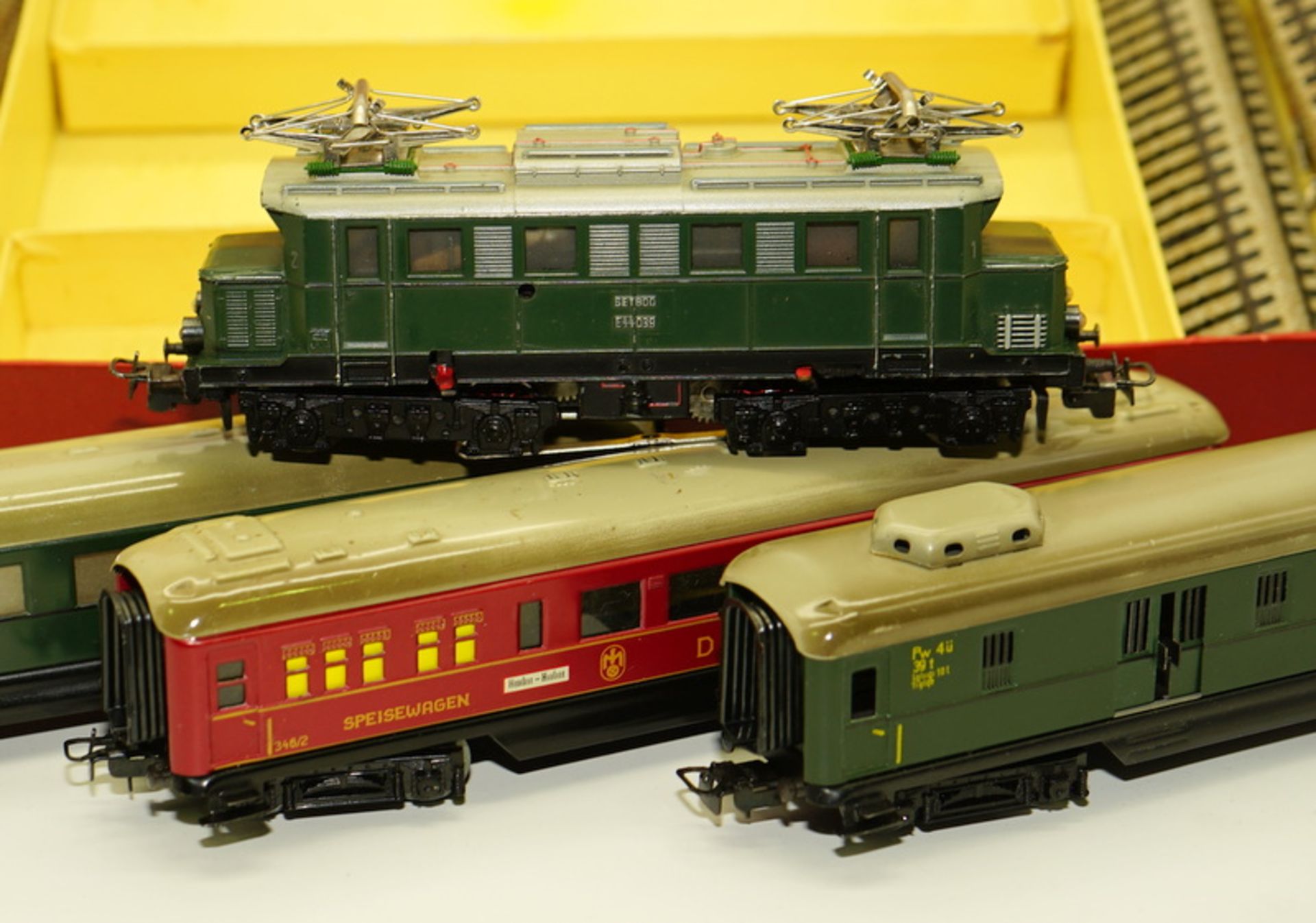 Märklin ab 1954, Gebr. Märklin & Cie., G.m.b.H. Göppingen: märklin H0-Sammlung in Sekundärbox - Bild 3 aus 4