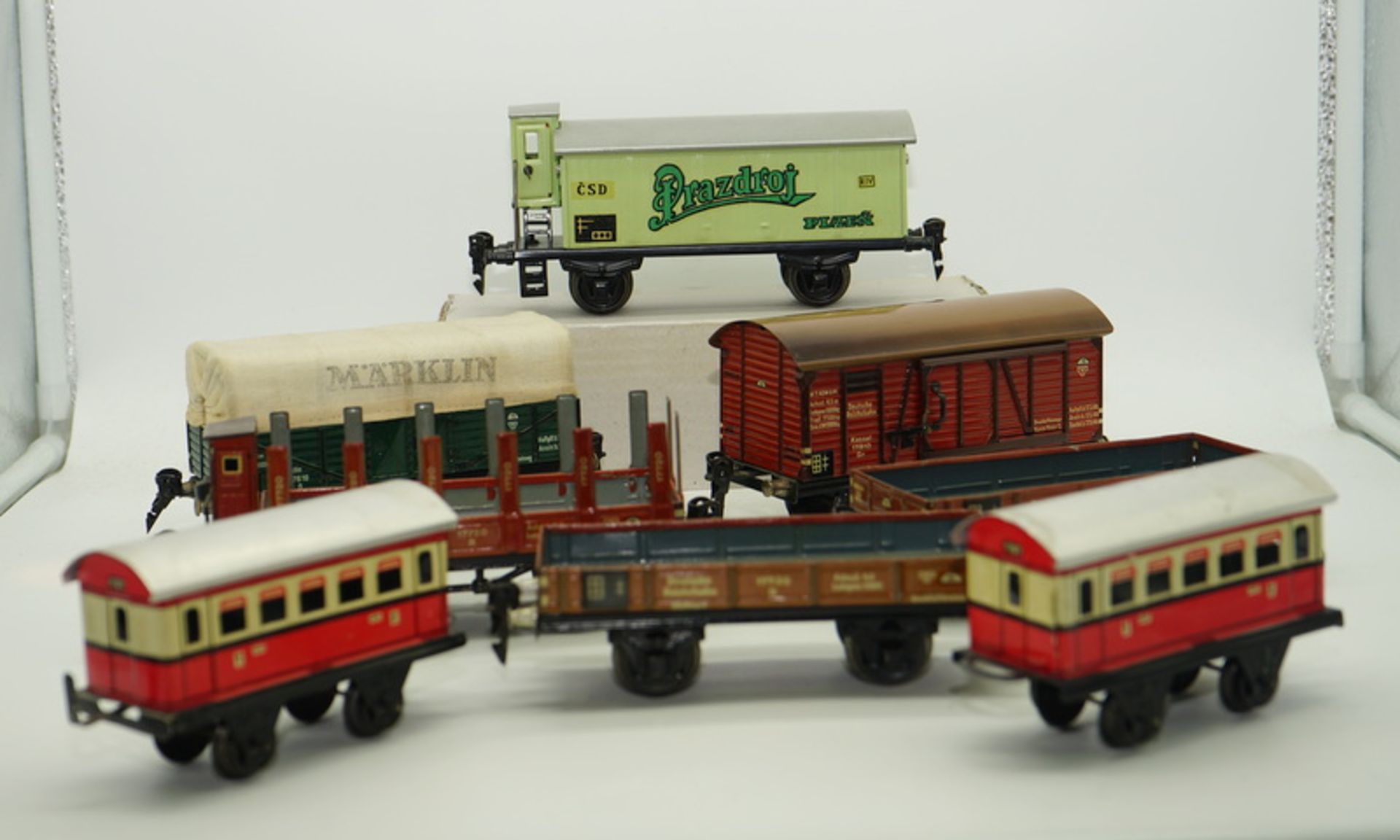 Sammlung hist. Eisenbahn-Wagen, Spur 0