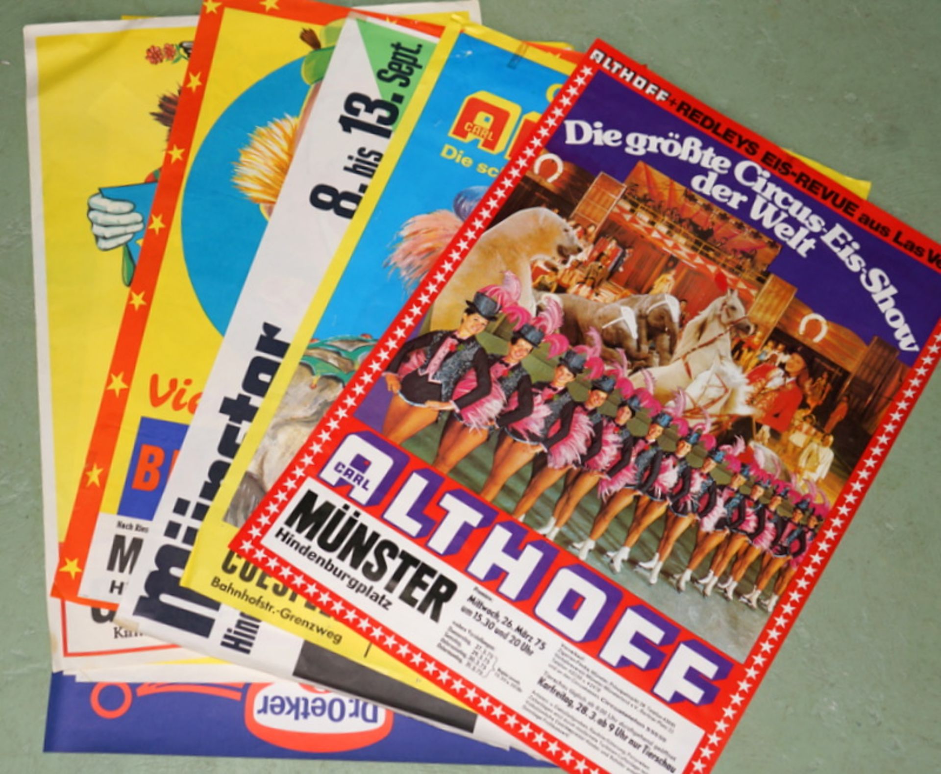 Grosse Sammlung von über 85 Historischen Cirkusplakaten 1955-1980