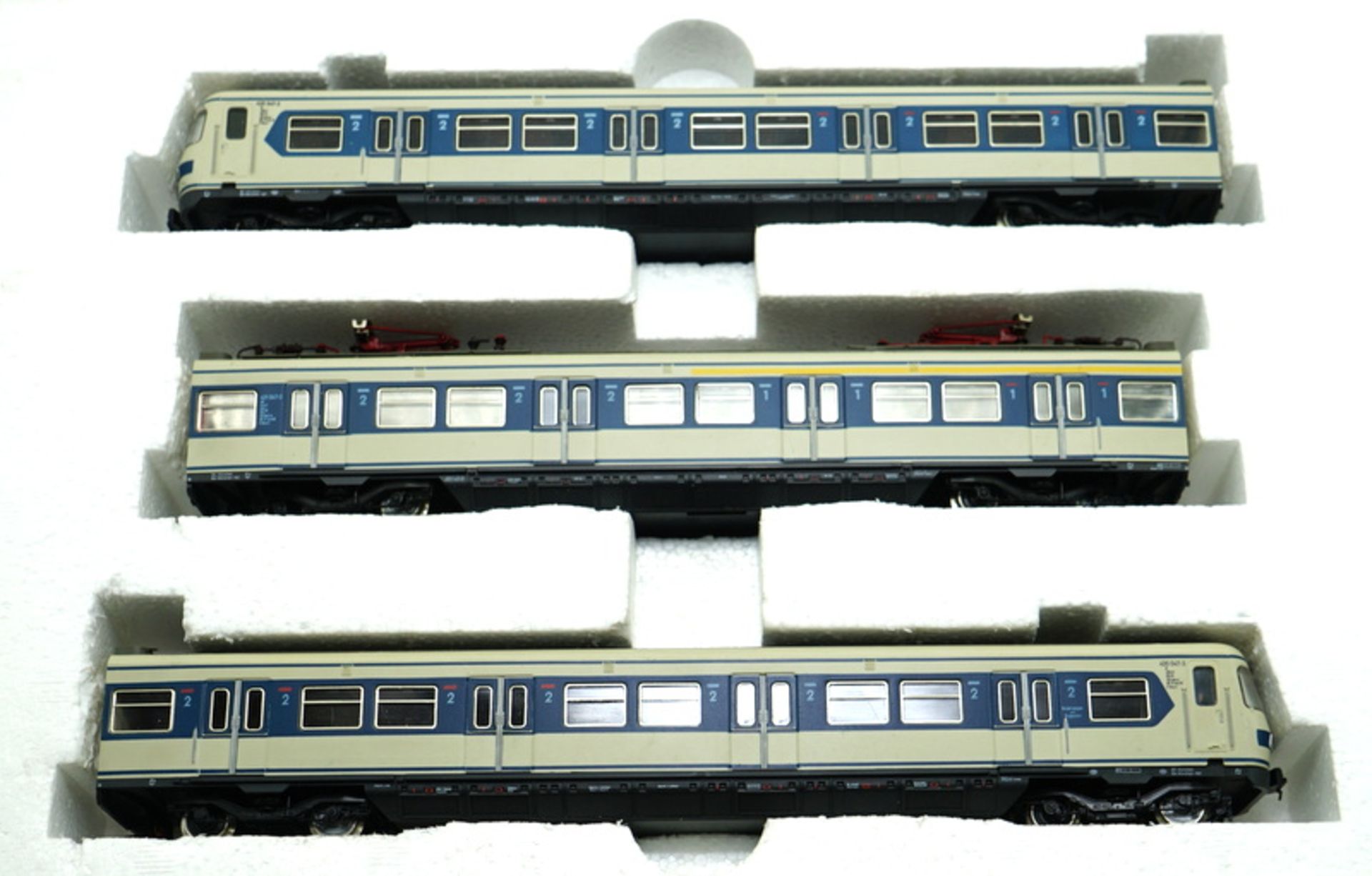 Röwa Modelleisenbahnen GmbH: Olympia S-Bahn Triebzug 420, Röwa - Bild 3 aus 4