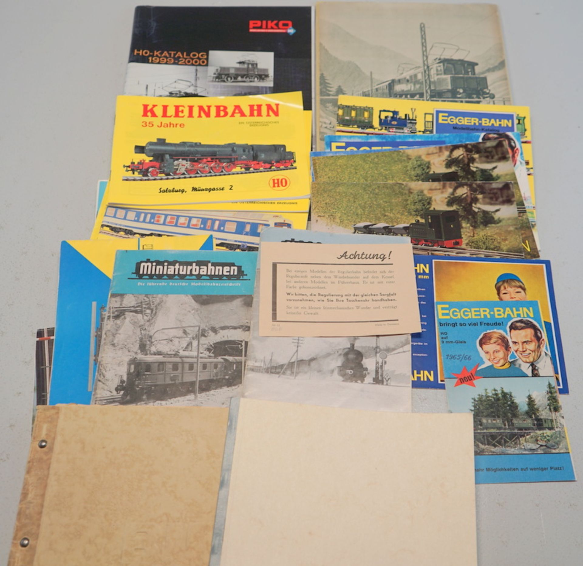 Sammlung Kataloge verschiedene Modellbahn-Marken 
