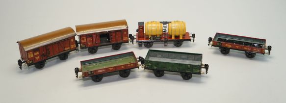 Märklin 1929ff, Gebr. Märklin & Cie., G.m.b.H. Göppingen: Sammlung von 6 märklin-Güterwagen, Spur 0