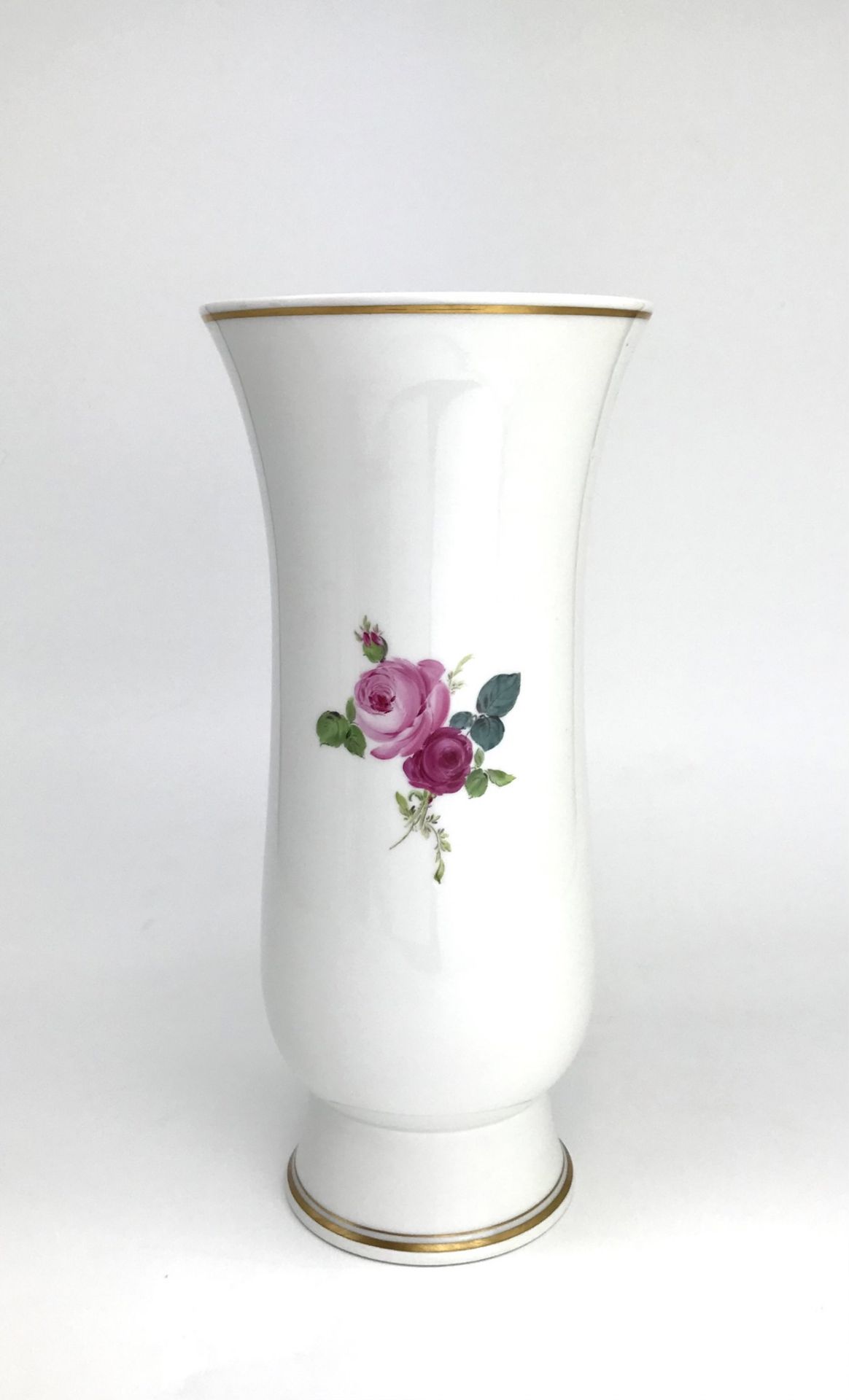 Staatlich Meissen: große Vase mit Rosendekor - Bild 2 aus 3