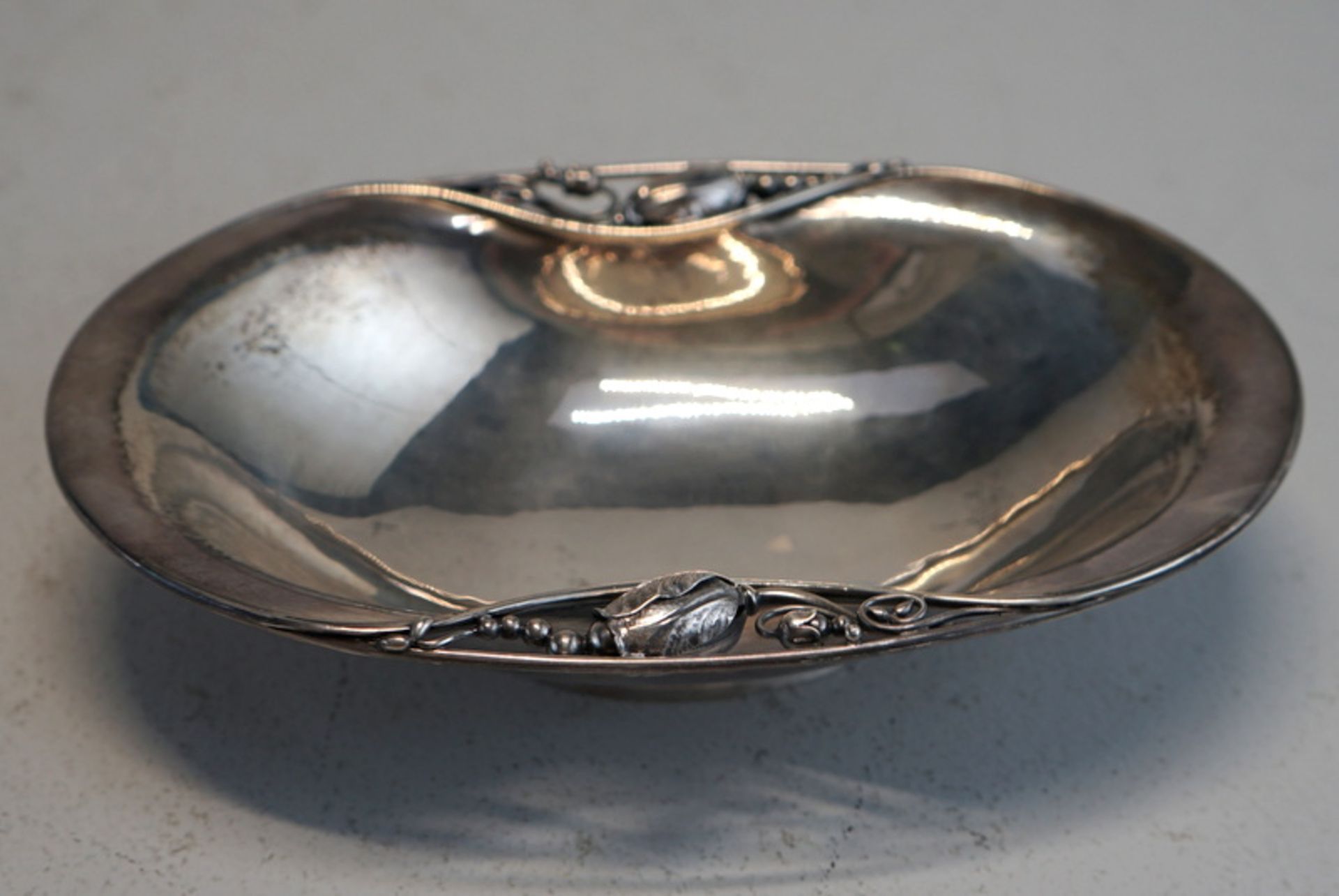 Jensen, Georg: Georg Jensen Blütenschale, Entwurf von 1917.