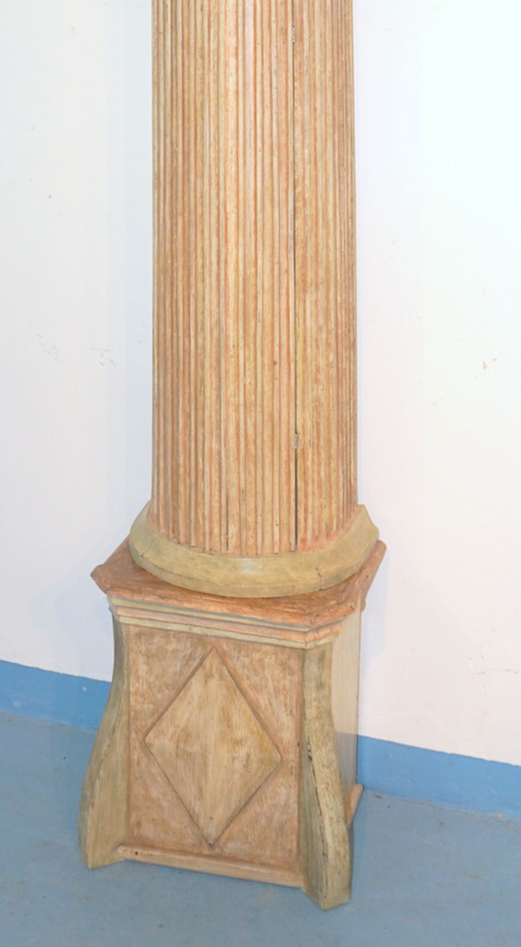 Säulenuhr 19 Jh. Weicholz orig. gekälkt 19 Jh - Bild 3 aus 3