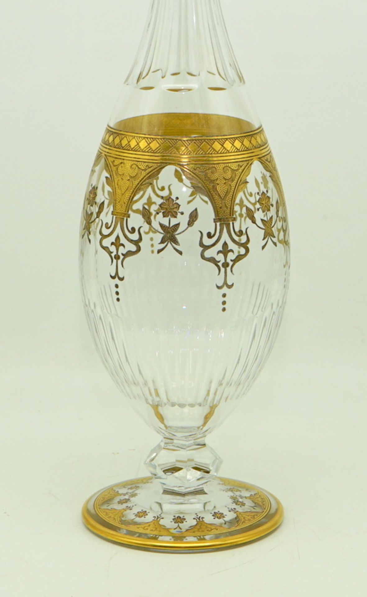 Baccarat, Christalleries de: Aufwendige Karaffe mit arabischer Reliefgoldätzung - Image 2 of 3