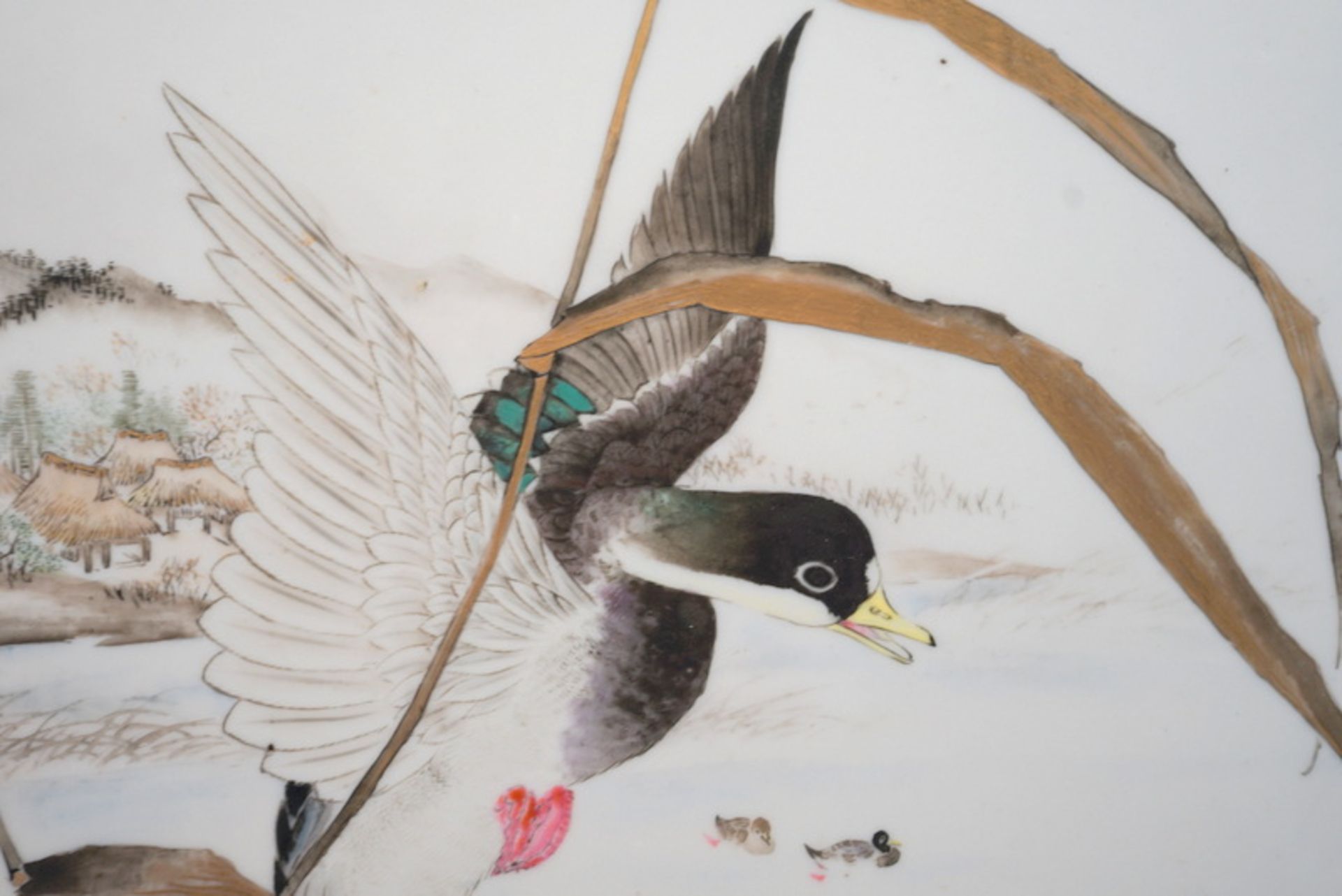 Grosse Porzellankachel mit Auffliegender Ente und Seepanorama - Bild 3 aus 5