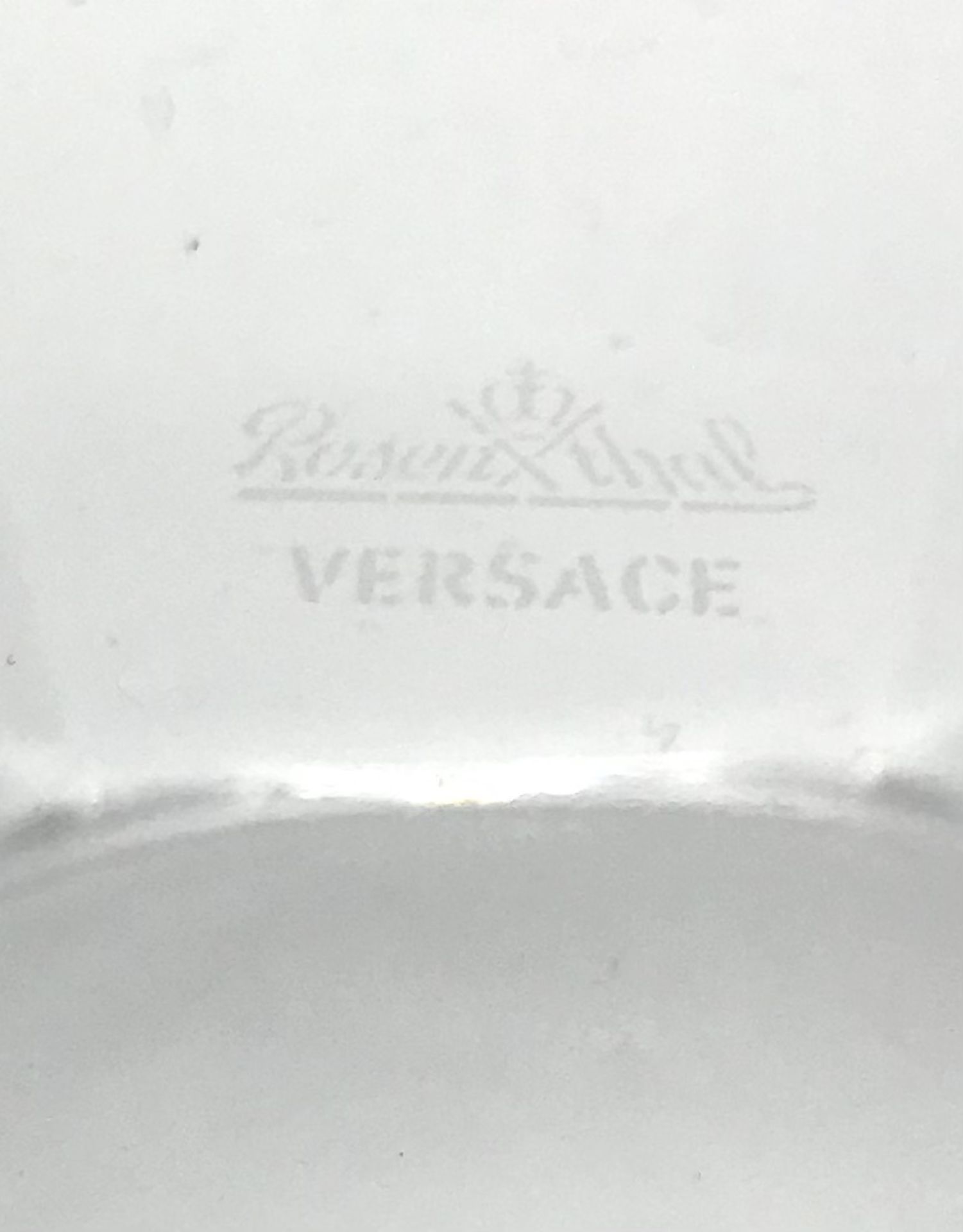 Rosenthal, Versace: Glasschale und Flaschenverschluß "Medusa Lumiere" - Image 3 of 3