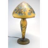 große Cameo-Tischlampe, 3farbig geätzt, Jugendstil-Stil