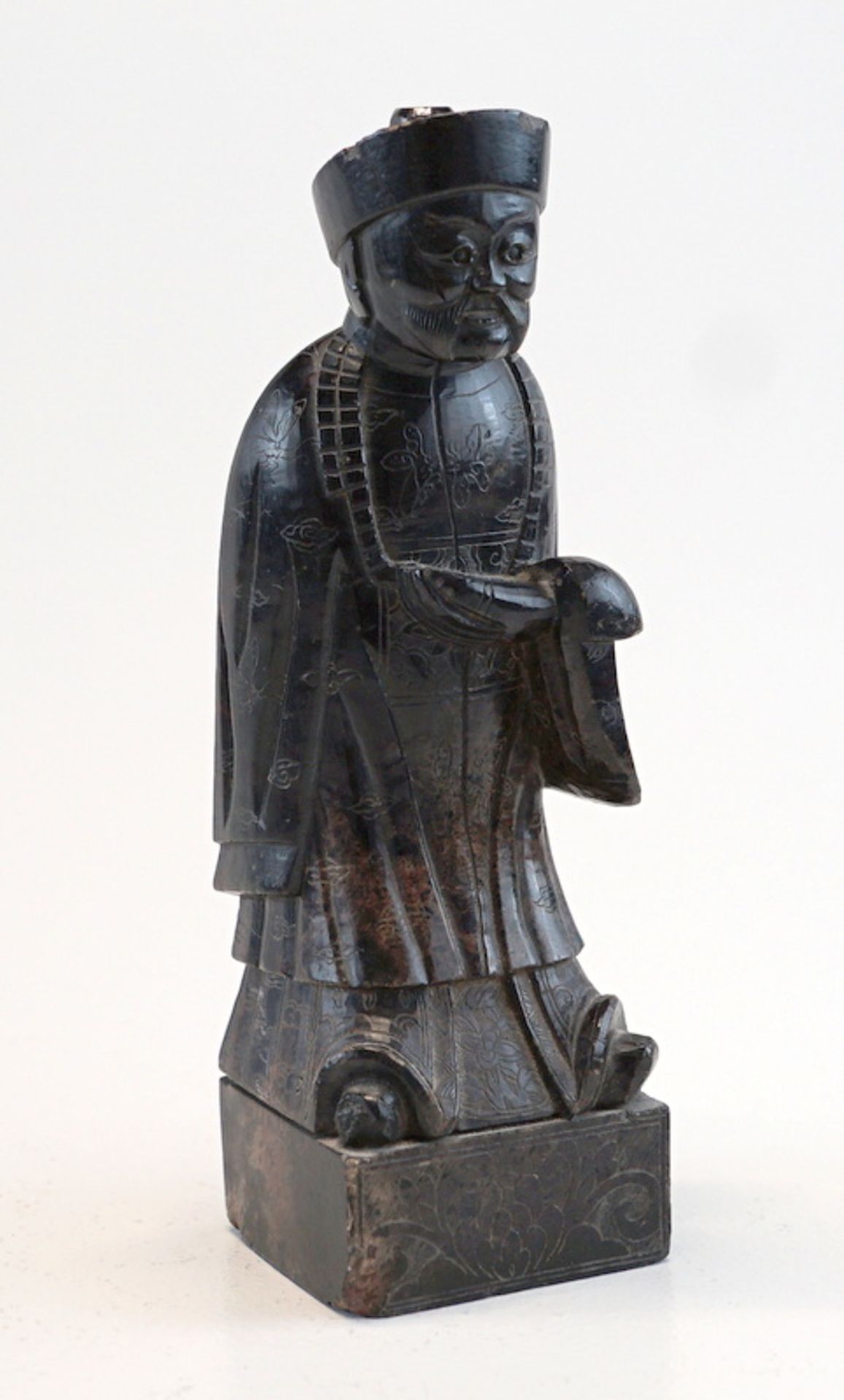 Figur eines hohen Beamten am kaiserl.Hof - Serpentin China 19. Jh