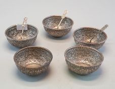 5 kleine burmesische Bowls