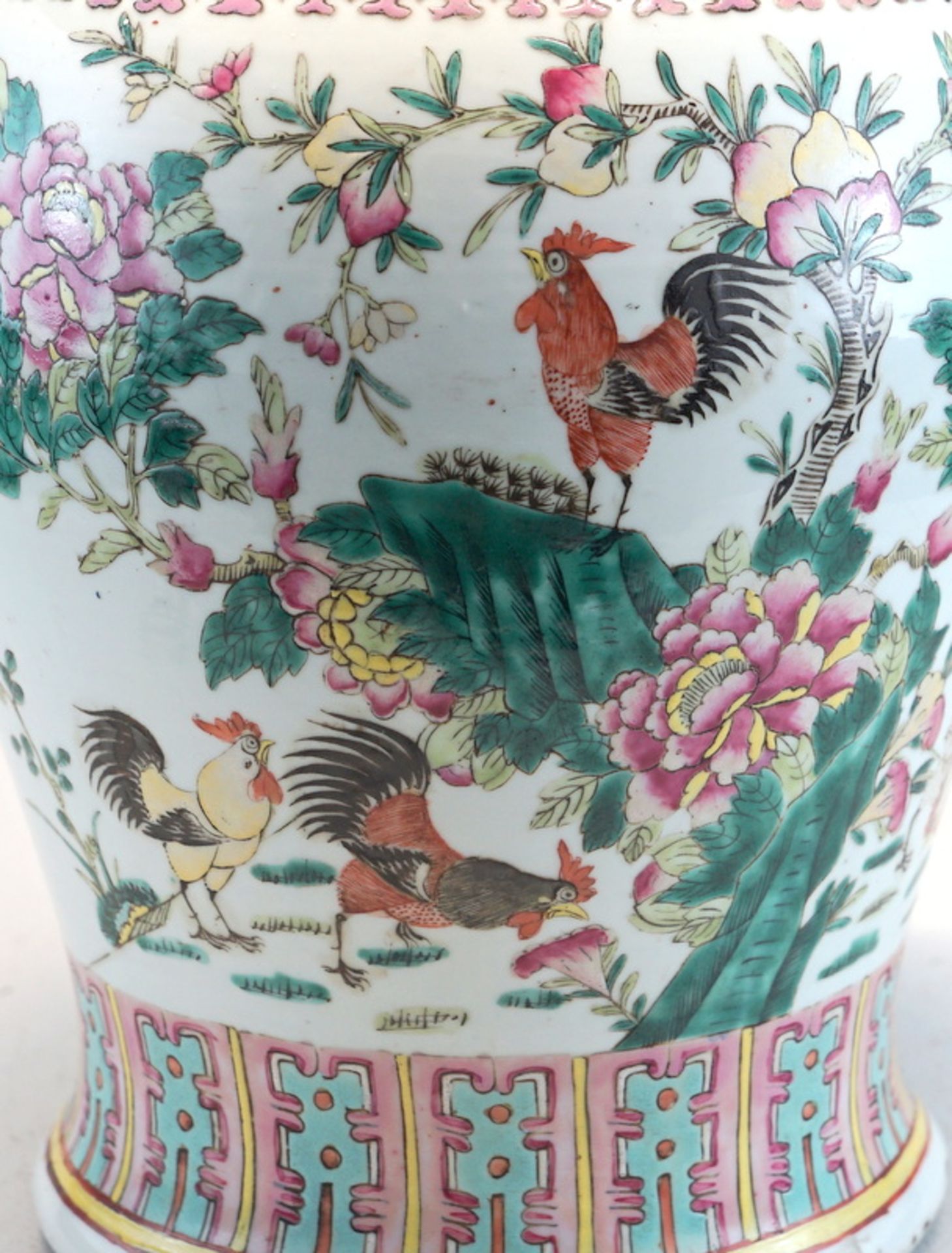 Grosse Deckelvase mit Hahn und Henne Guangxu China 19. Jh. - Image 2 of 5