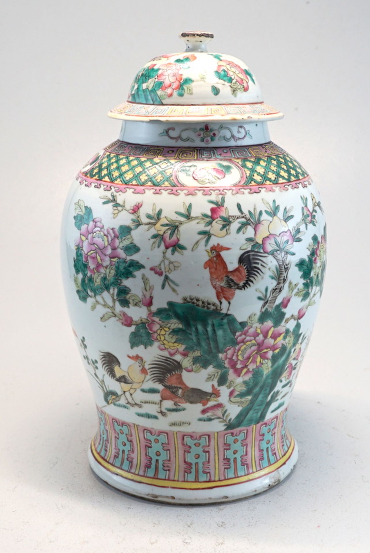 Grosse Deckelvase mit Hahn und Henne Guangxu China 19. Jh.