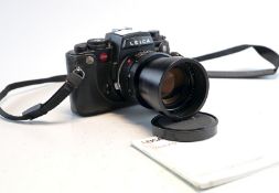 Leica, Ernst Leitz GmbH Wetzlar: Leica R5 mit Objektiv Summicron-R 1:2/90