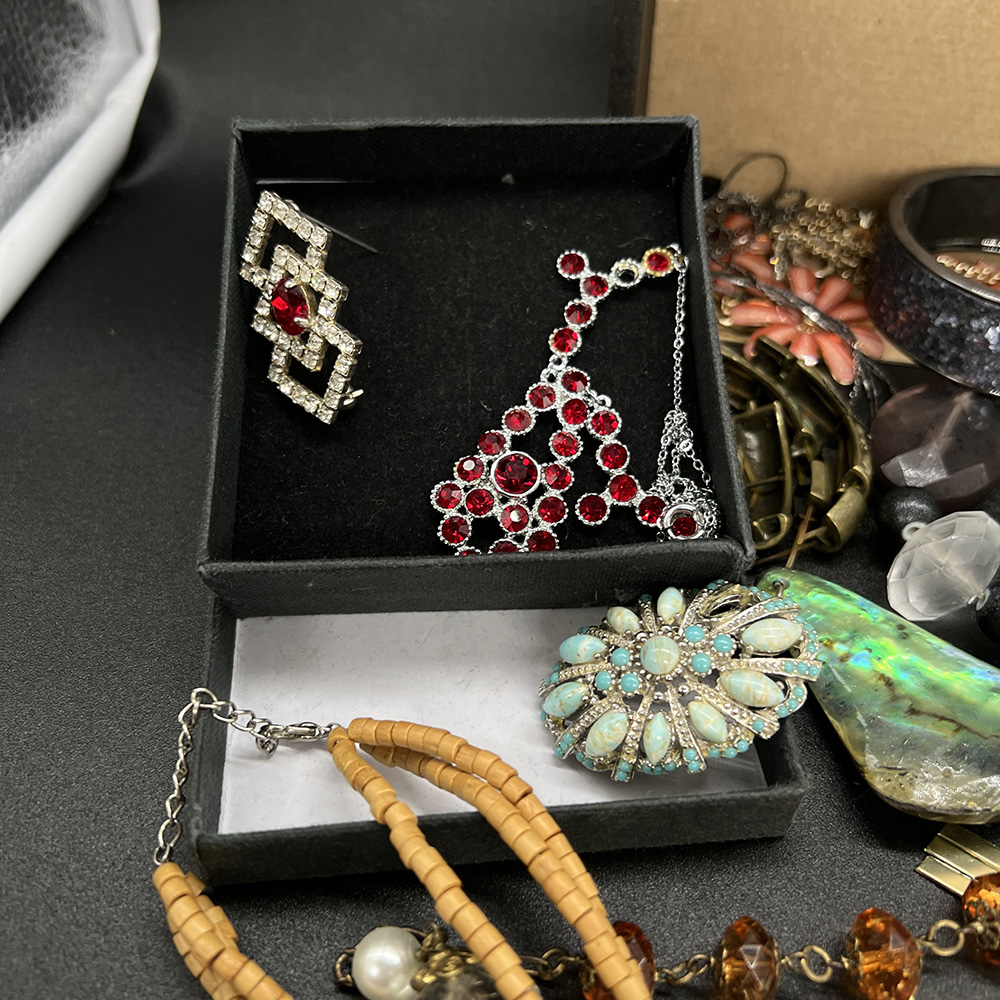 Mixed lot of costume jewellery - Image 6 of 8