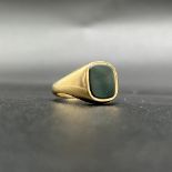 9ct yellow gold gents signet ring