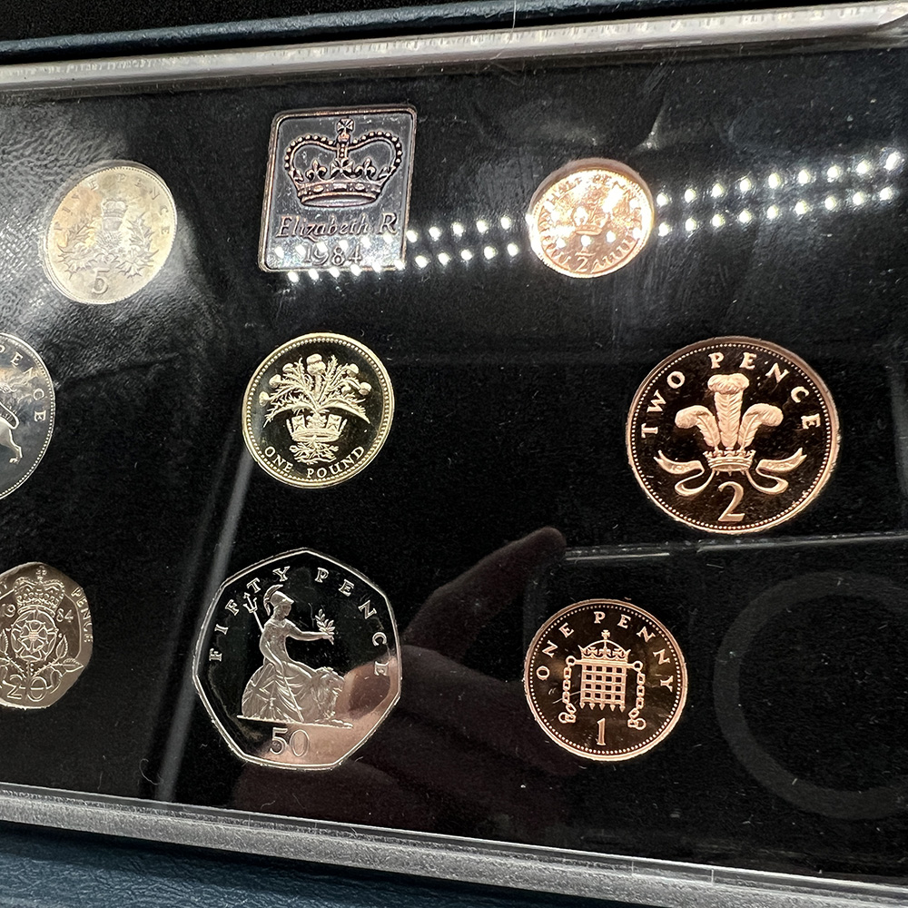 A collection of UK proof coin collection 1984 - Image 3 of 4
