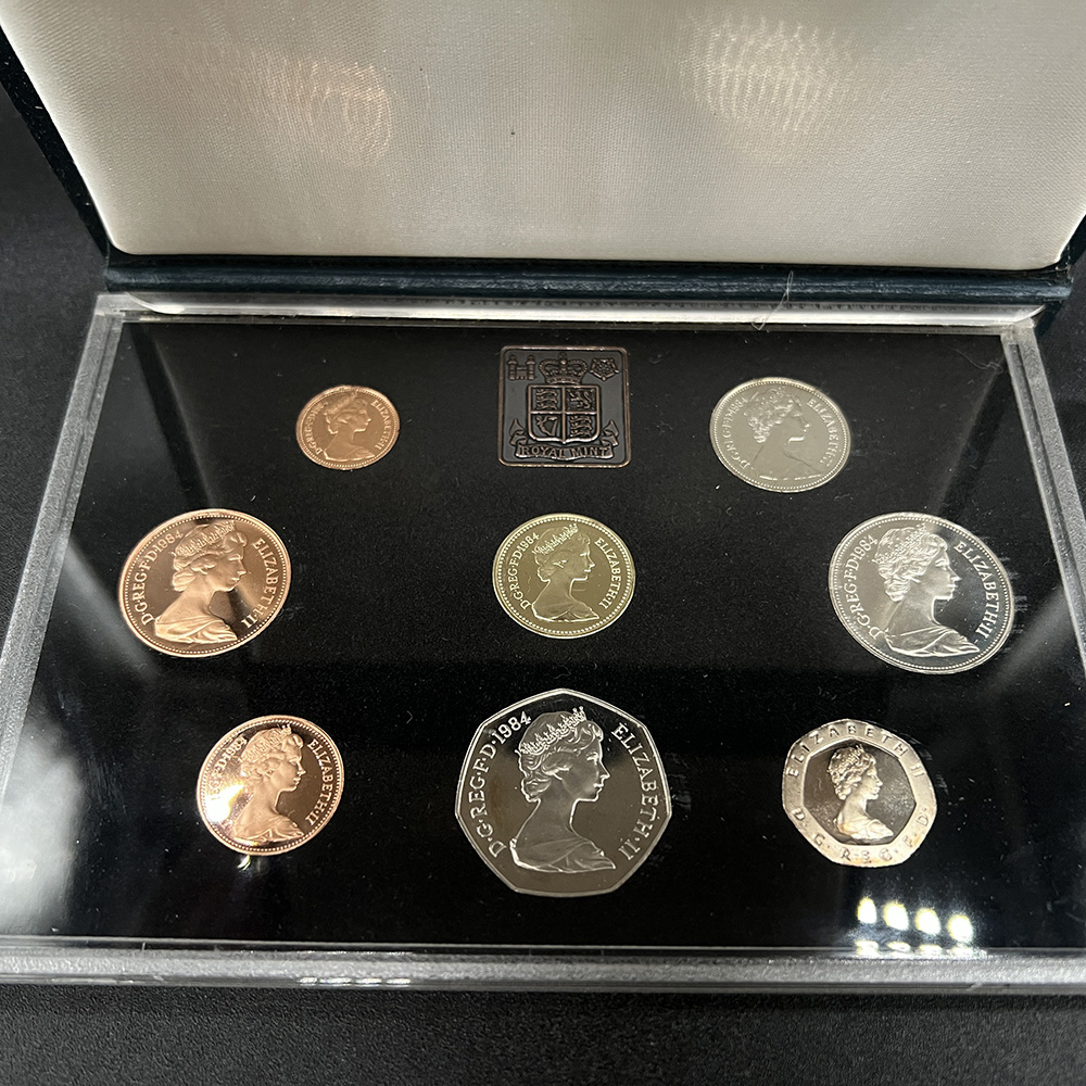 A collection of UK proof coin collection 1984 - Image 4 of 4