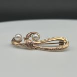 9ct Victorian rose gold pearl brooch