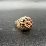 9ct yellow gold garnet stone set ring