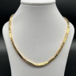 18ct yellow gold box design necklace
