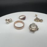 Mixed lot of 9ct yellow gold