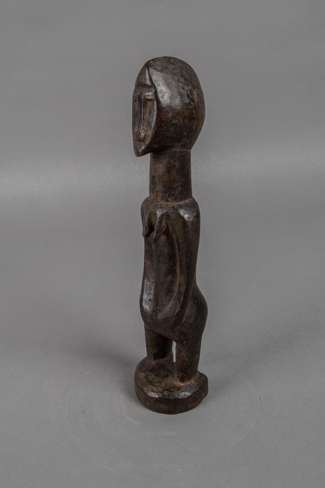Stehende weibliche Figur, Holz. Dogon, Mali. - Image 3 of 4