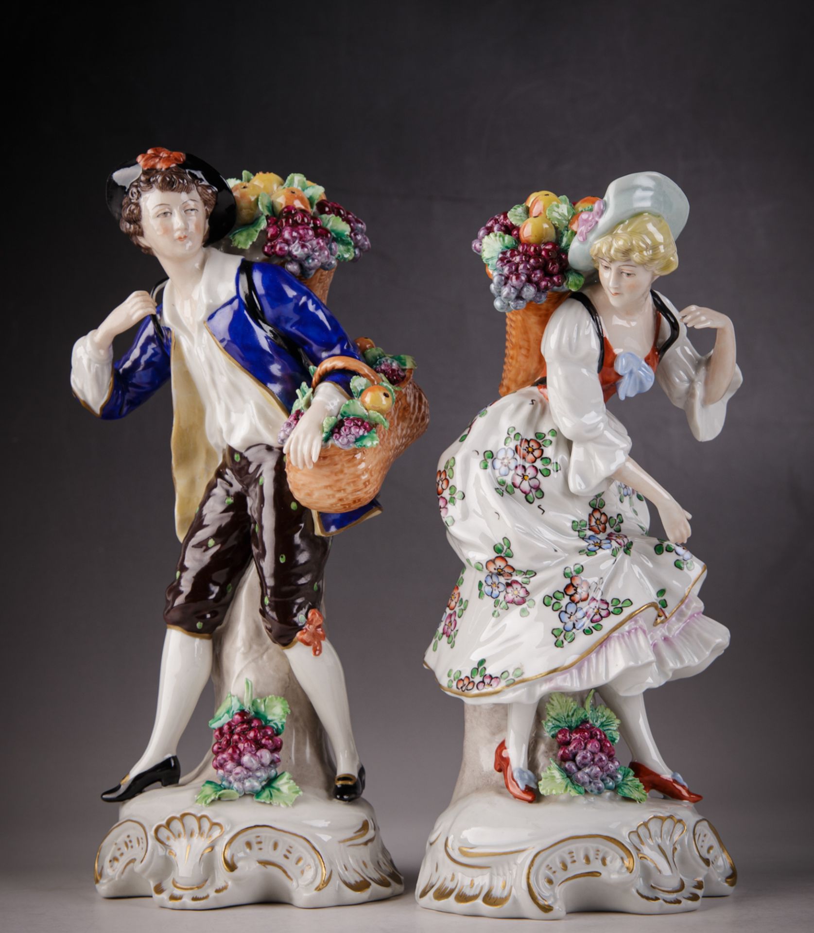 Sitzendorfer Porzellanmanufaktur, Figurenpaar - Bild 3 aus 5