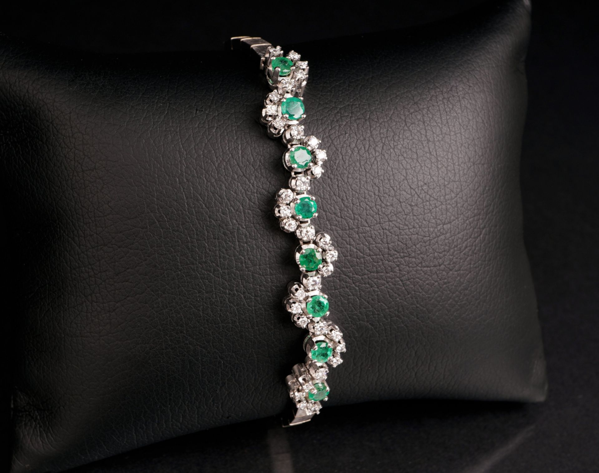 Armband mit Smaragd- und weißem Saphirbesatz, WG 750 - Image 5 of 8