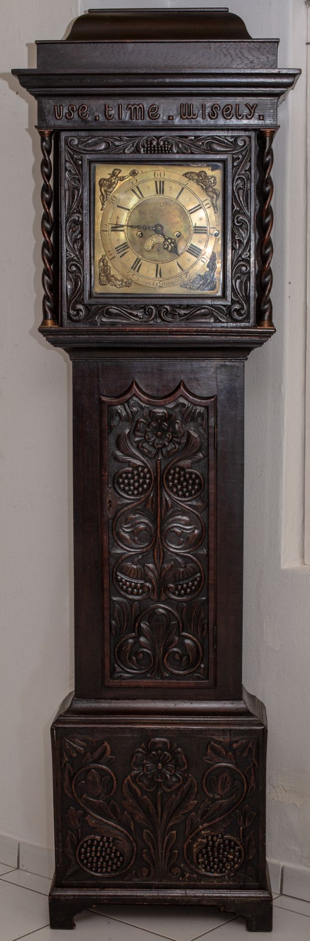 Englische Standuhr mit reich beschnitztem Kasten und Carillon, Werk signiert Joseph Hampson