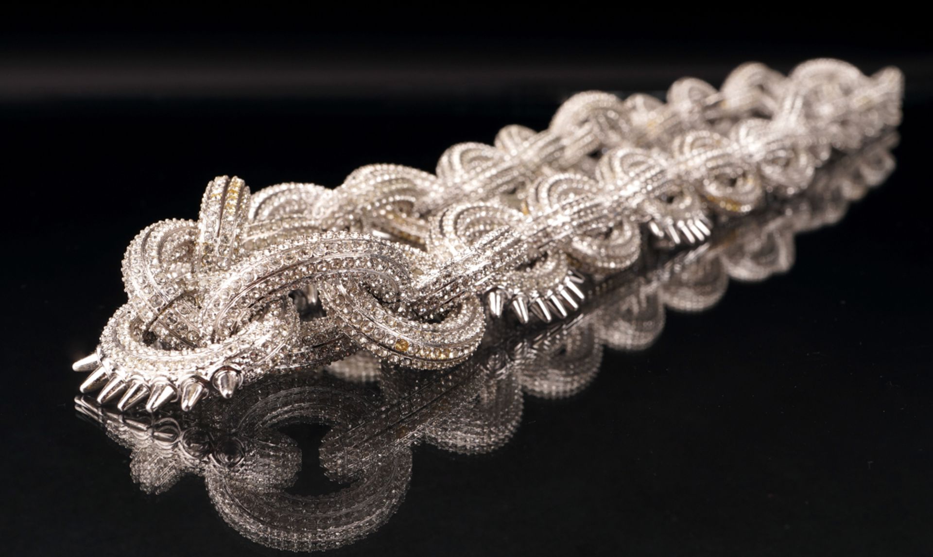 Große Halskette im Stile Swarovkis, Edelstahl - Image 2 of 8
