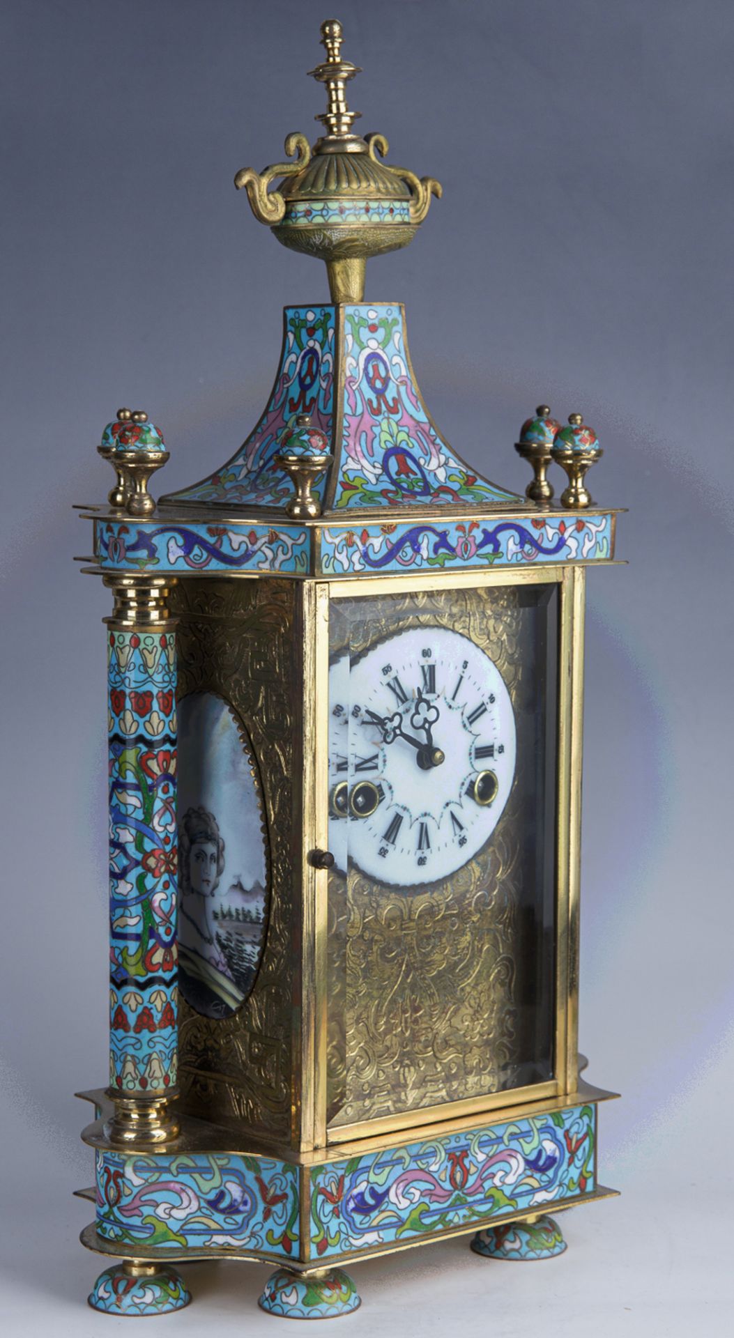Cloisonné-Pendule mit Emailmalerei, China, 20. Jh. - Image 2 of 7