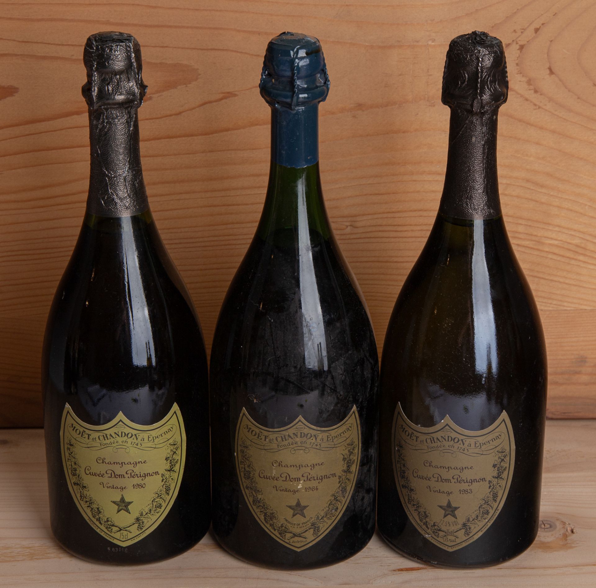 3 Flaschen Champagner Moét et Chandon à Epernay Cuvée Dom Pérignon 1964, 1980 und 1983