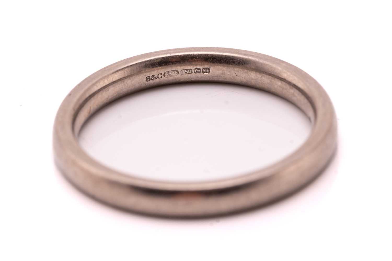 Two wedding bands in 18ct white gold; the first one is constructed with a plain court-profile - Image 2 of 3