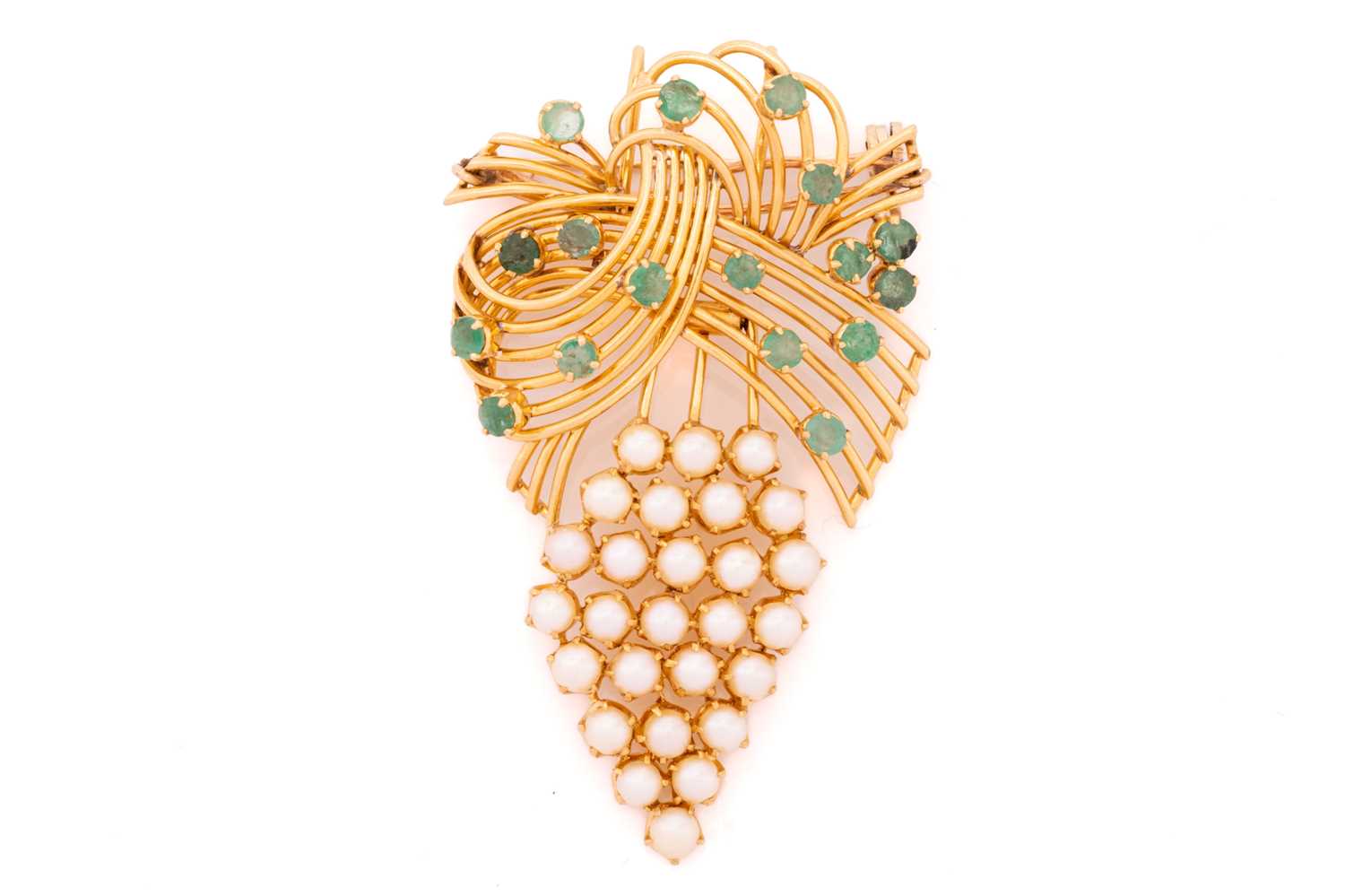 An emerald and pearl pendant brooch, of bow and grape design; the wirework bow-shaped surmount - Image 8 of 8