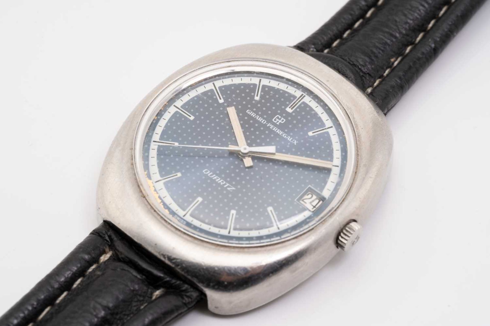 A Girard-Perregaux stainless steel quartz wristwatch, the blue speckled dial with baton indices - Bild 2 aus 8