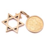 A 9ct gold Star of David pendant, 3cm in diameter; together with a 1918 sovereign in mobile 9