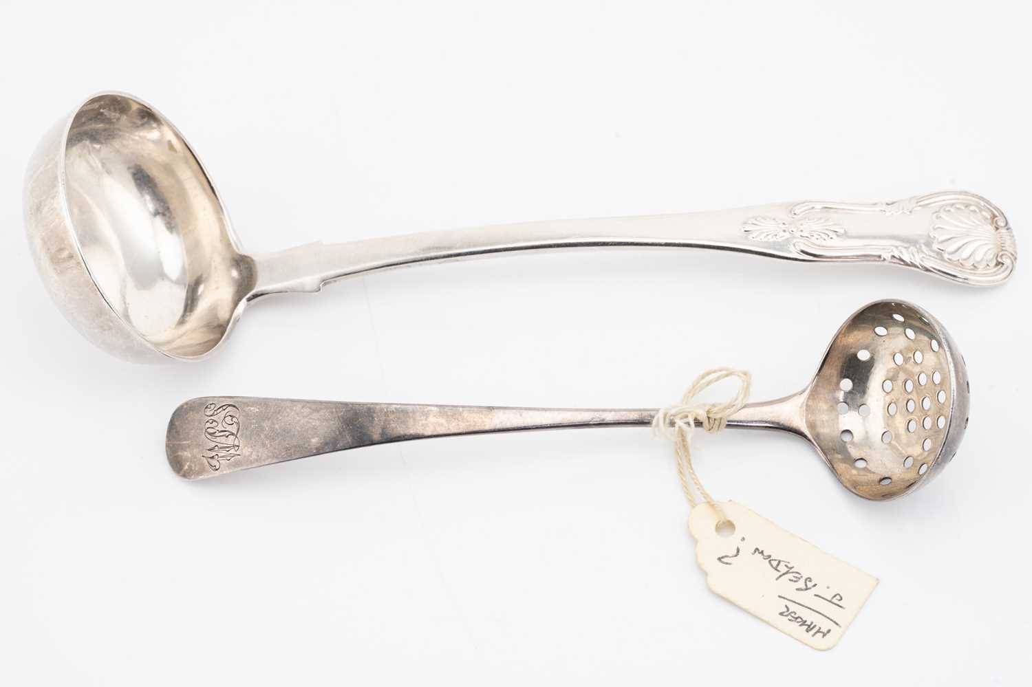 A pair of George III Exeter silver Old English berry spoons, Exeter 1811 by Joseph Hicks and other - Image 5 of 15