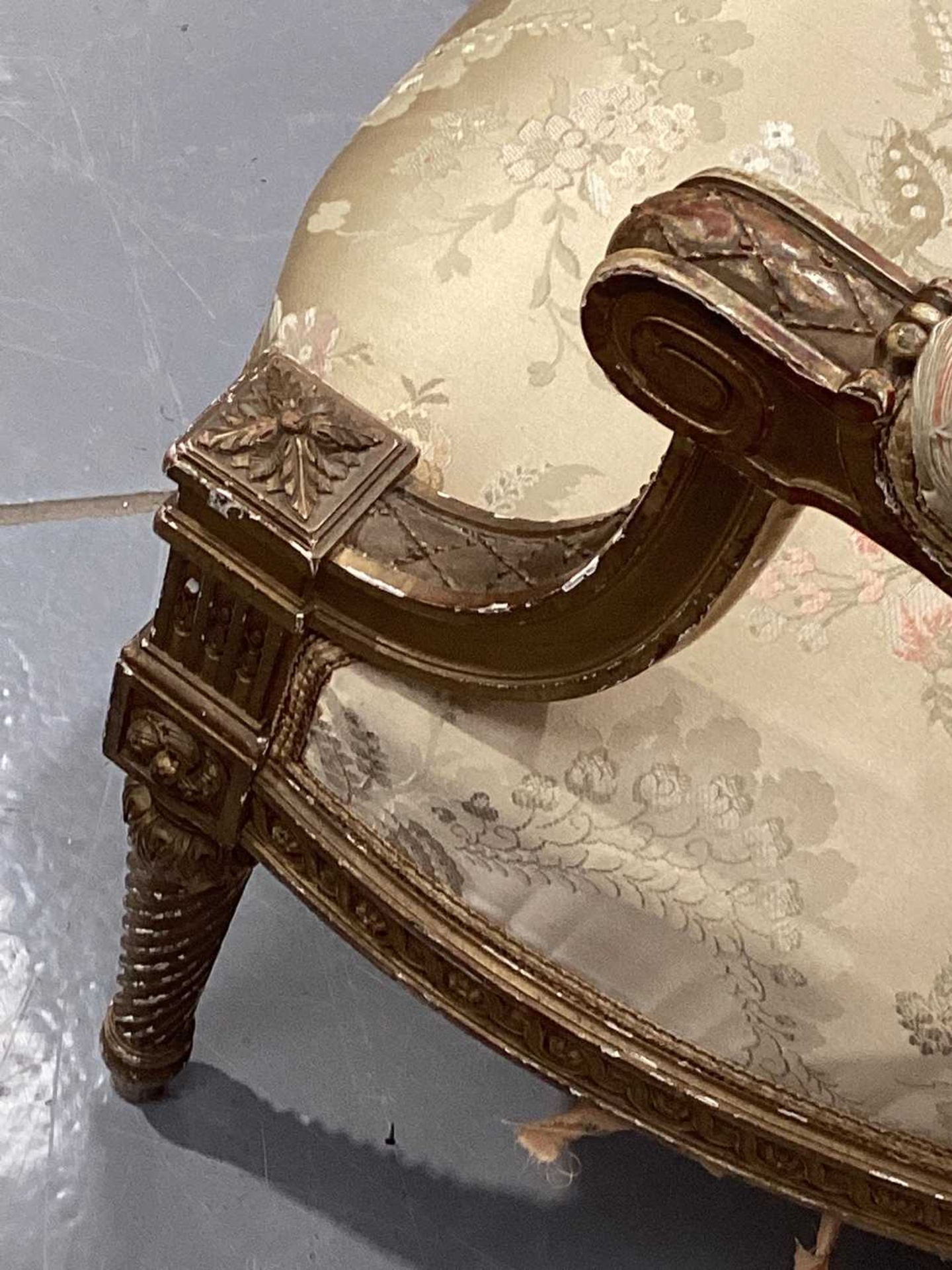 In the manner of George Jacob; a Louis XVI style finely carved wood and gilt gesso fauteuil, late - Image 34 of 35