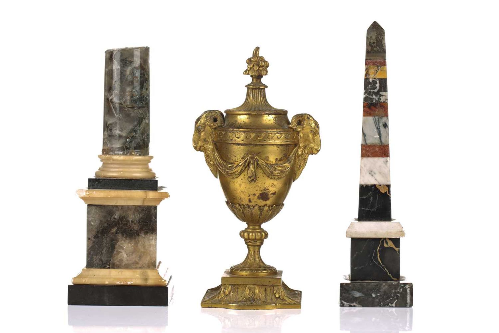 A collection of small grand tour items including a late grand tour cast bronze model of an ancient - Bild 2 aus 30