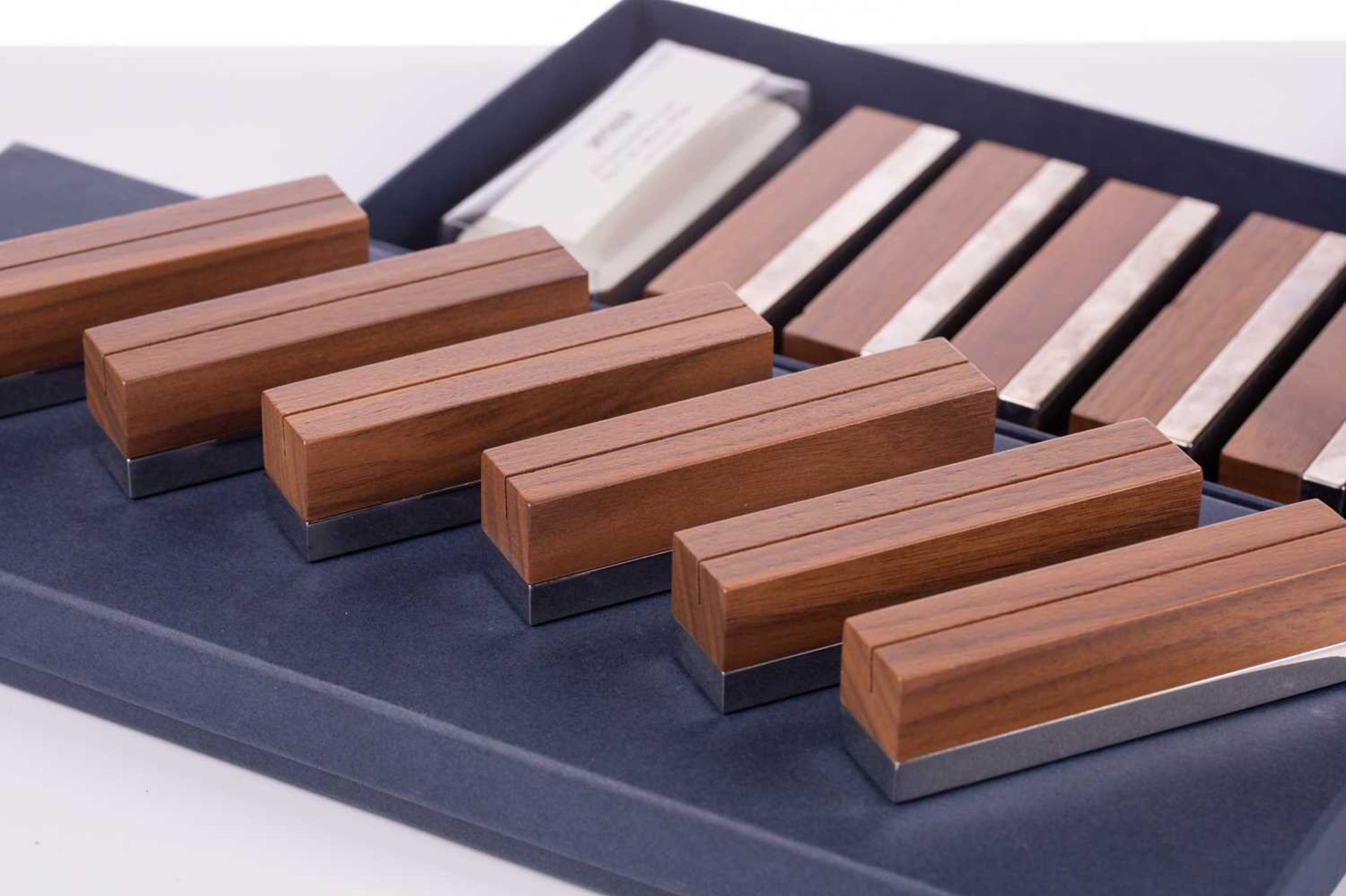 David Linley: two boxed sets of eight English walnut and silver plated rectangular name place stands - Image 4 of 9