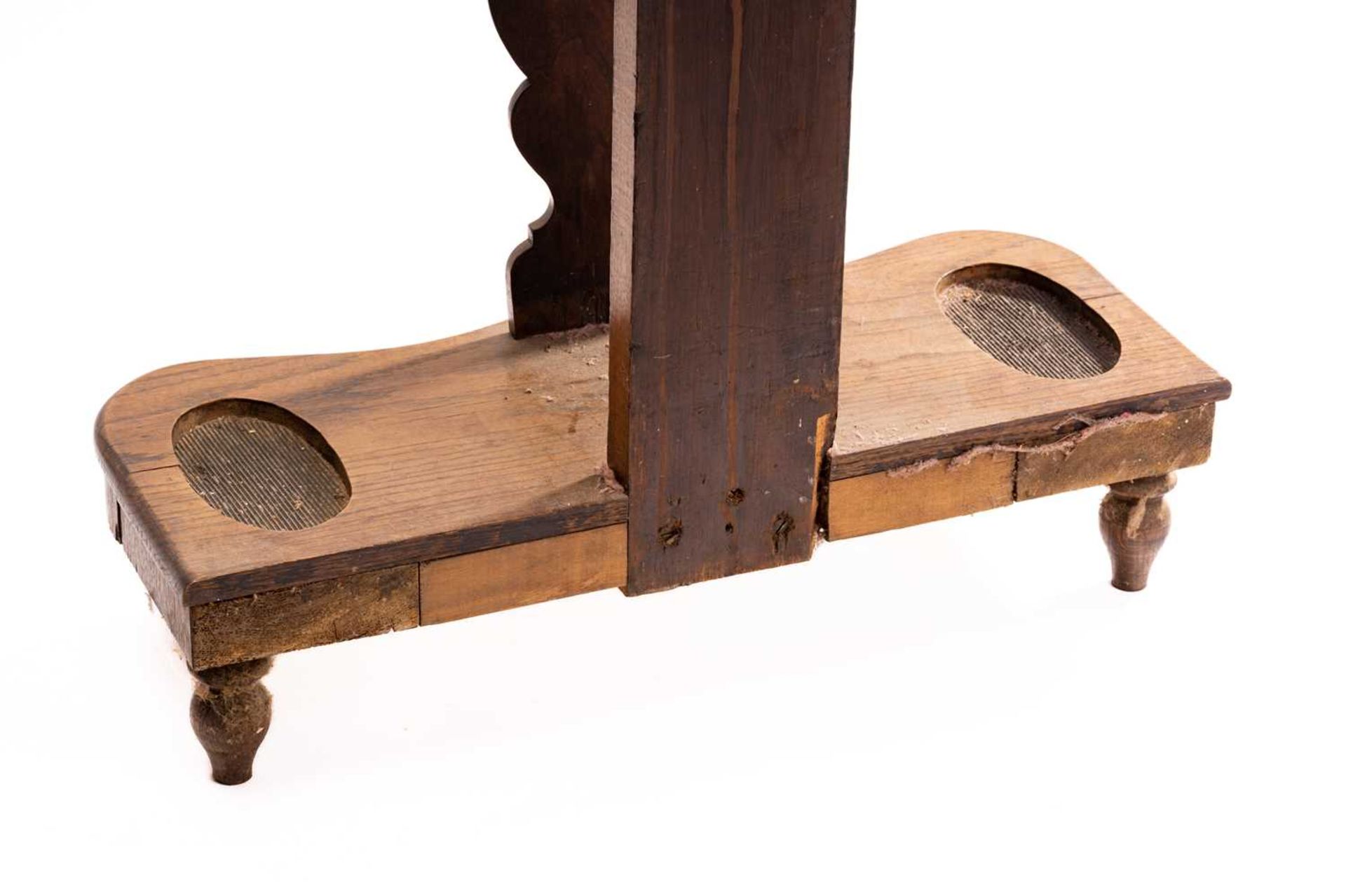 A Victorian golden oak "tree" hall stand with four shaped branches and turned hat and coat pegs - Image 14 of 15