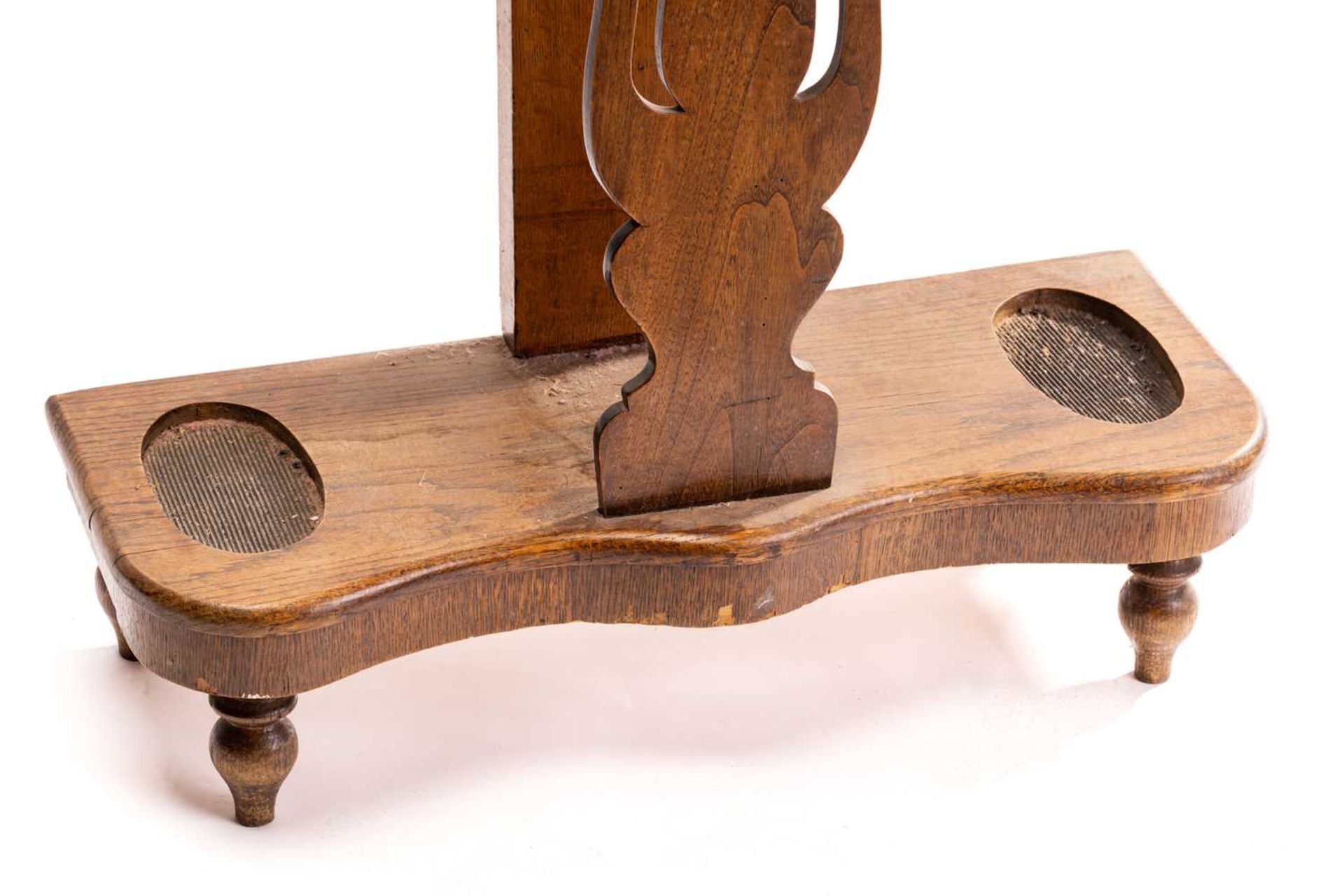 A Victorian golden oak "tree" hall stand with four shaped branches and turned hat and coat pegs - Image 3 of 15