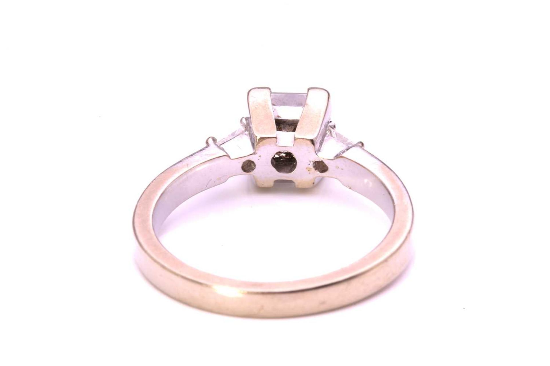 A princess-cut diamond solitaire ring in 9ct white gold, comprising a rectangular princess-cut - Image 4 of 4