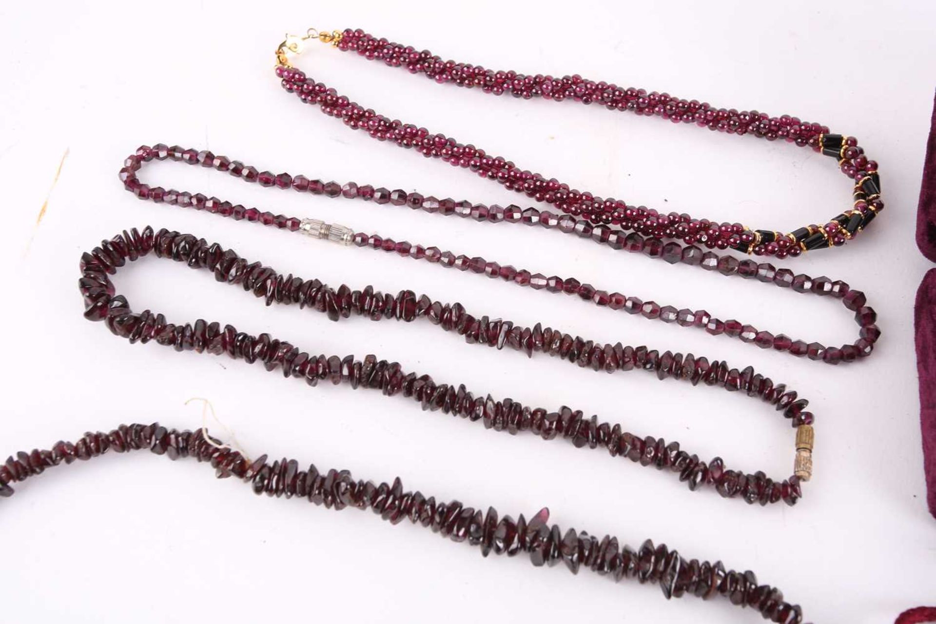 A large collection of garnet beaded jewellery; including four drawstring necklaces with adjustable - Image 3 of 8