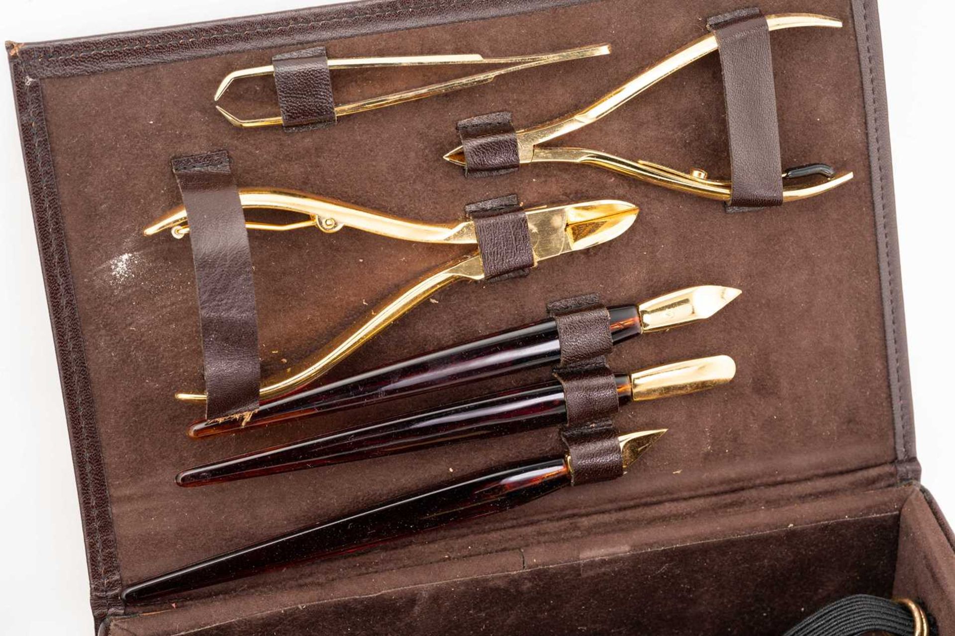 Asprey. A small tool kit in a fitted Asprey leather case together with an Asprey's leather cased - Image 4 of 7